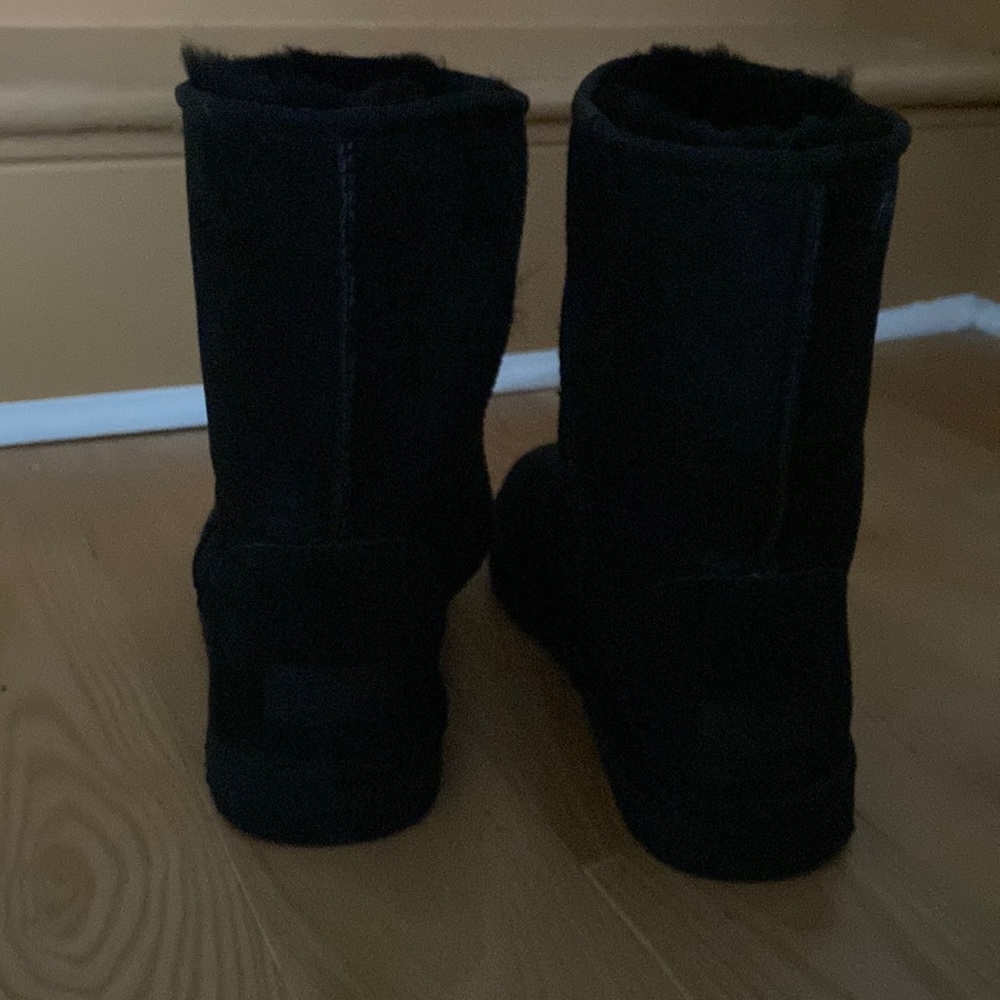 Slightly Used Uggs, Black Authentic and able to cuff, roll down. Suede
